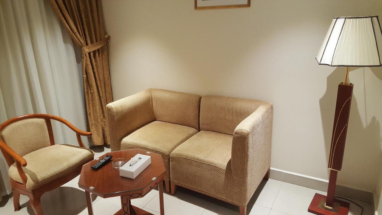 Al Muntazah Plaza Hotel Doha Exterior foto